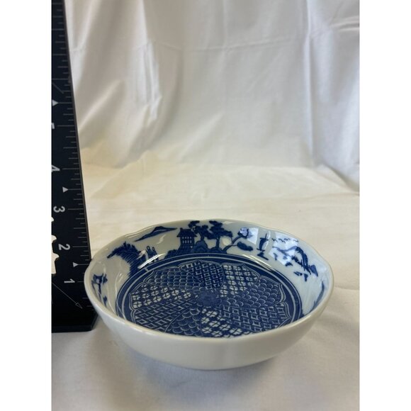 Vintage Blue & White Porcelain Bowl With Scenic Design 6" Diameter - Picture 2 of 2